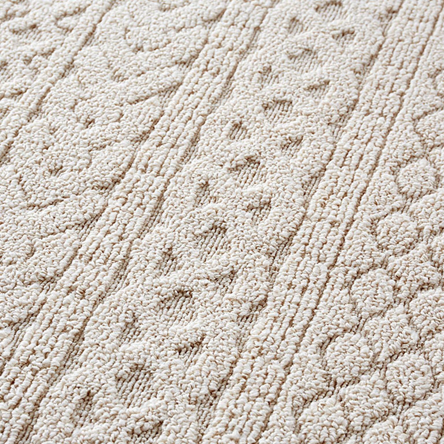 ラグ 洗える 日本製 185×240cm ラグマット カーペット 絨毯 長方形 薄手 リ ブ編み ケーブル編み ニット柄 アイボリー ブラウン カレン