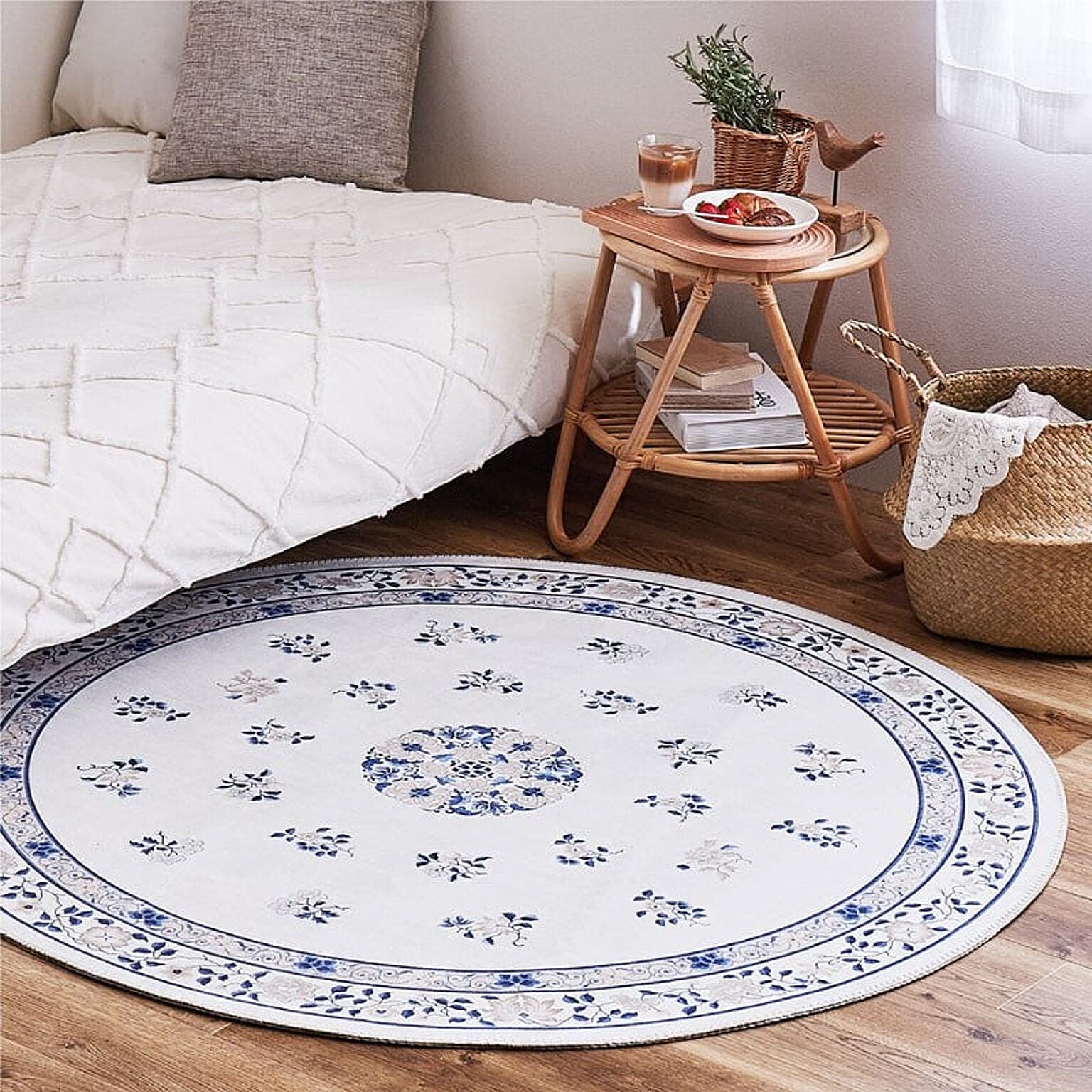 TRICK HOLIC プレミアムイブル さくらんぼの刺繍ラウンドラグ ラグ  