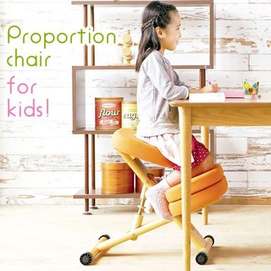 クッション付きプロポーションチェア/姿勢矯正椅子 【子供用 オレンジ】 木製(天然木) 座面高さ調整可/キャスター付き