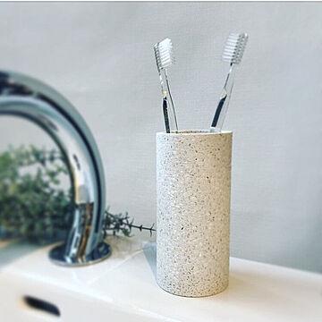 TOOTH BRUSH STAND 　soil